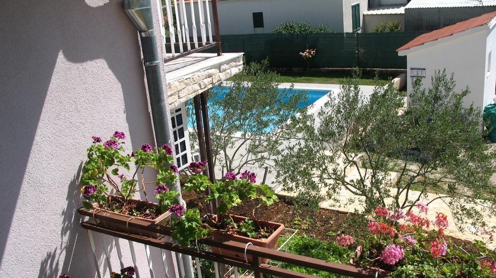 Krkahaus Hotel Лозовац Екстериор снимка