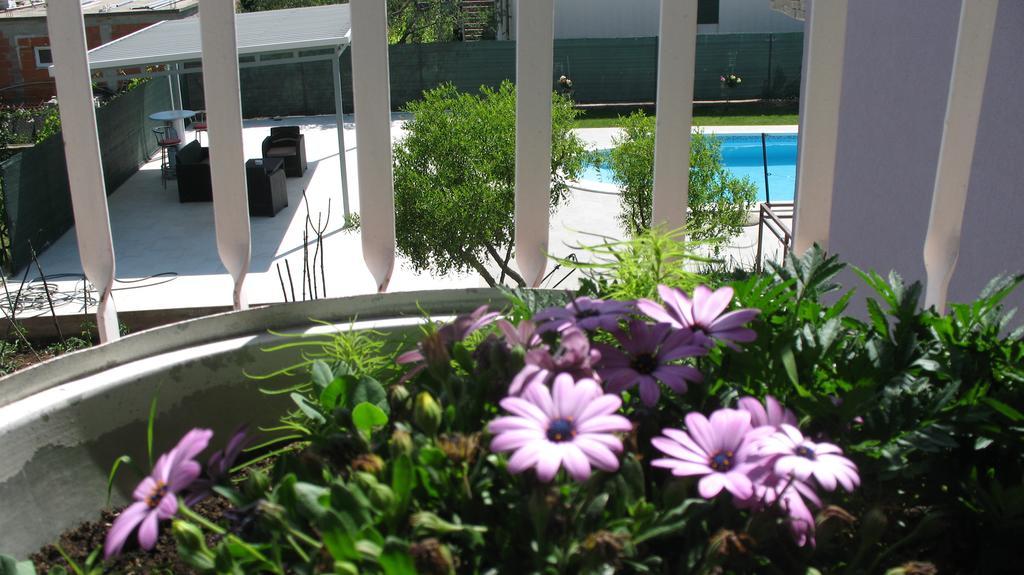 Krkahaus Hotel Лозовац Екстериор снимка