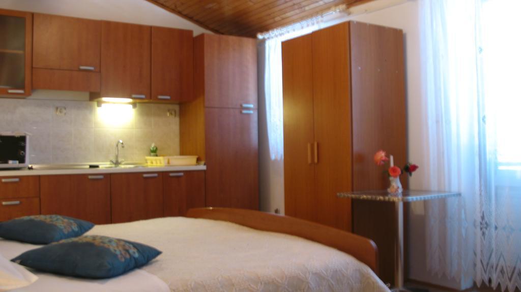 Krkahaus Hotel Лозовац Екстериор снимка