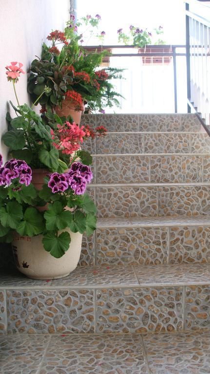 Krkahaus Hotel Лозовац Екстериор снимка