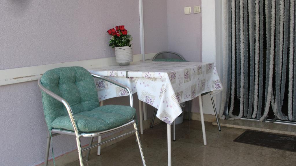Krkahaus Hotel Лозовац Екстериор снимка