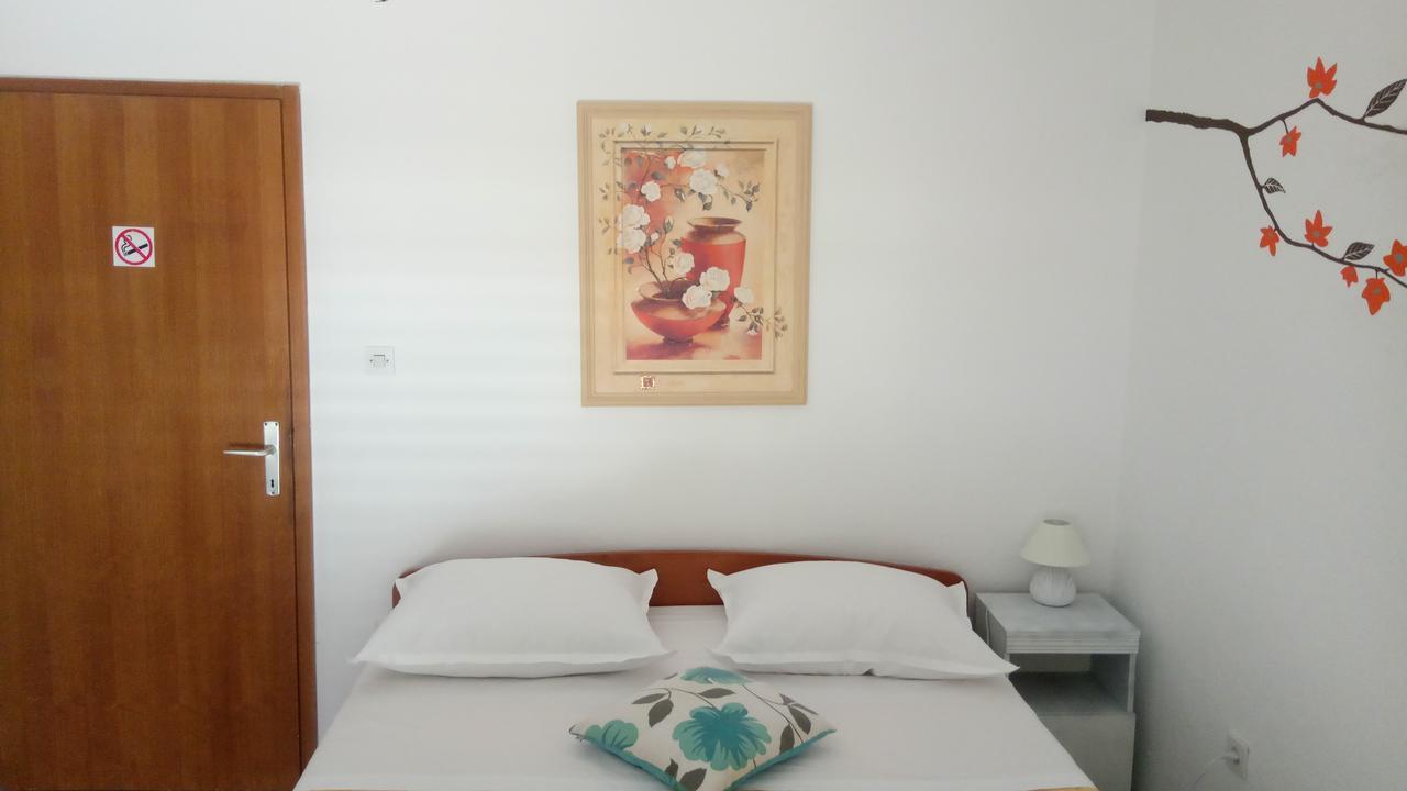 Krkahaus Hotel Лозовац Екстериор снимка