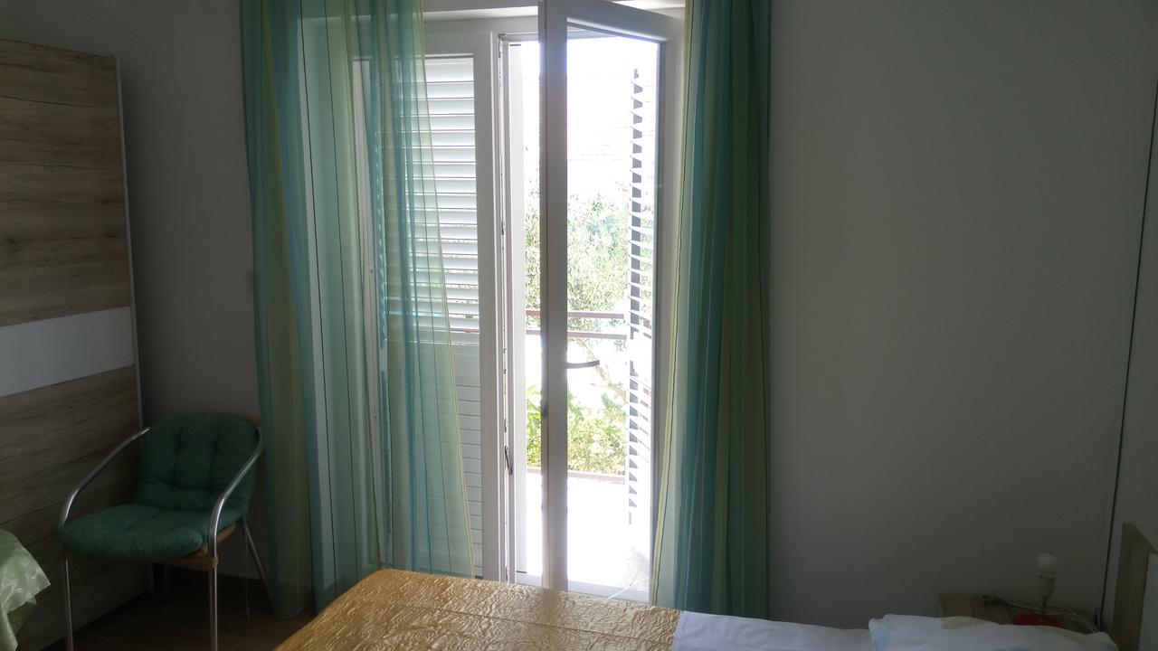 Krkahaus Hotel Лозовац Екстериор снимка